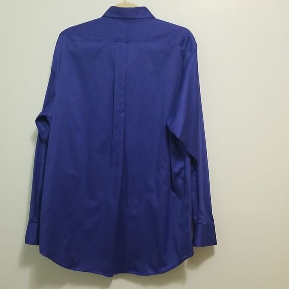 IZOD, royal blue button down, 100% cotton.  Size XL(17). - Picture 3 of 3